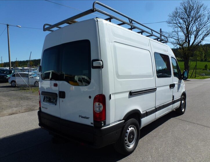 Renault Master Skříň 2,5 l 88 kw