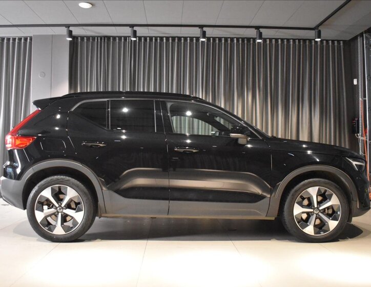 Volvo XC40 SUV 2,0 l 120 kw