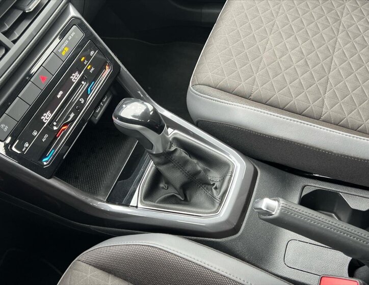 Volkswagen T-Cross Kombi 999,0 81 kw