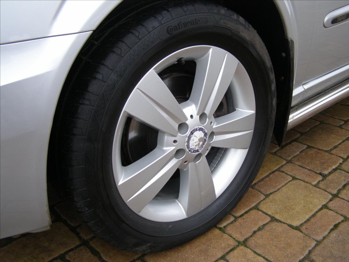 Mercedes-Benz Viano Kombi 3,0 l 165 kw