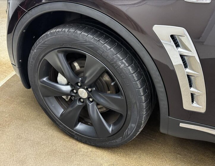 Infiniti FX37 42