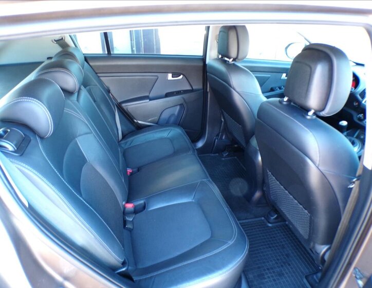 KIA Sportage Kombi 2,0 l 120 kw