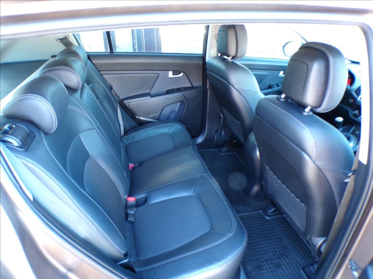 KIA Sportage Kombi 2,0 l 120 kw