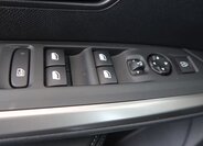 Peugeot 3008 SUV / Terénní 1,2 l 100 kw