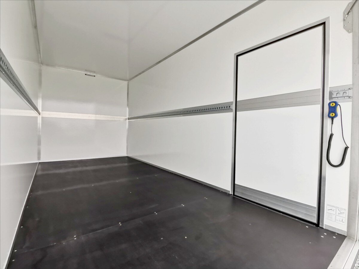 Volkswagen Crafter Skříň 2,0 l 120 kw