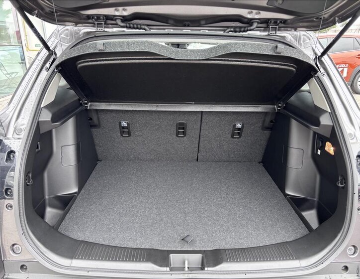 Suzuki S-Cross SUV / Terénní 1,4 l 81 kw