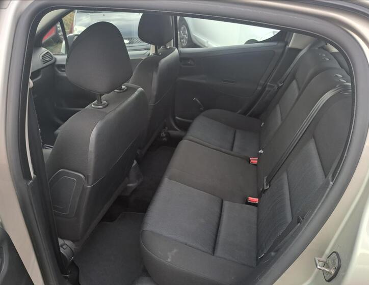 Peugeot 207 23
