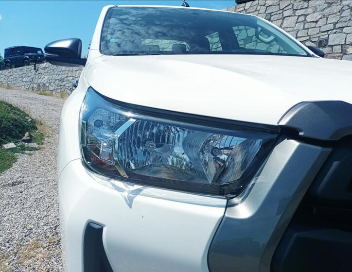 Toyota Hilux 19