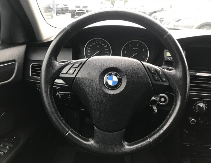 BMW Řada 5 Kombi 2,0 l 120 kw