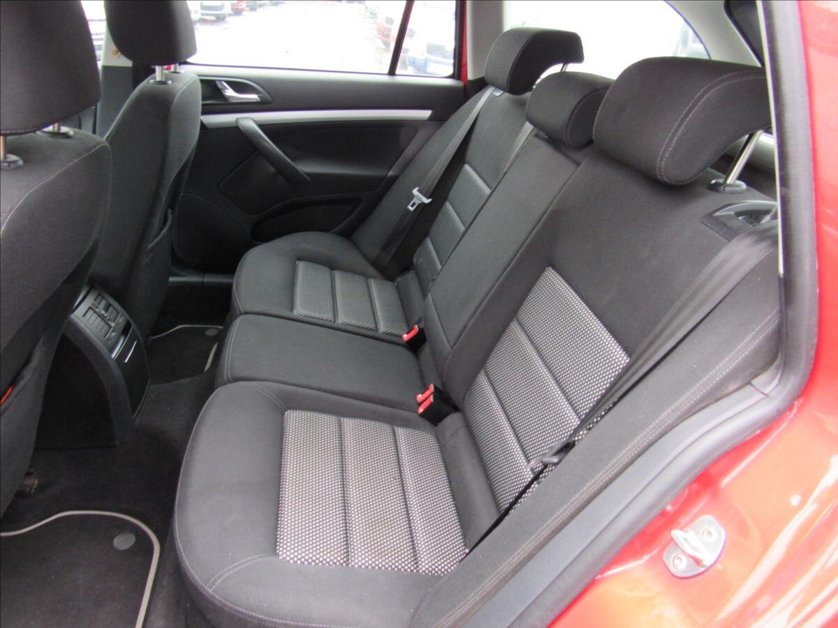 Škoda Octavia Kombi 2,0 l 110 kw