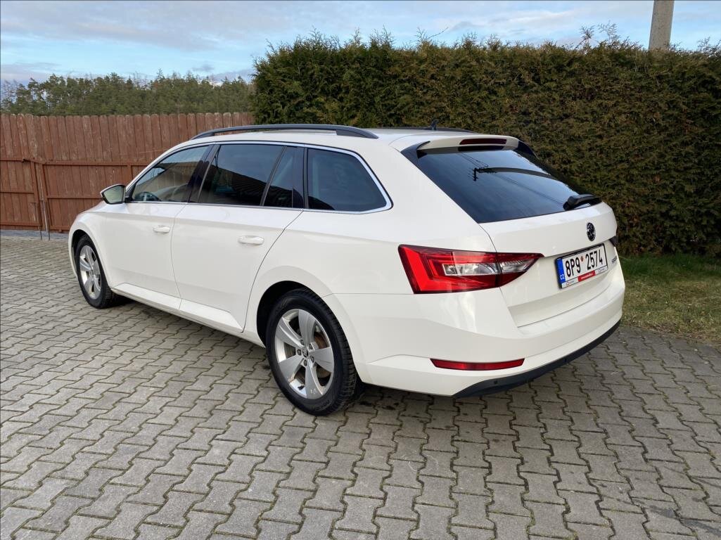 Škoda Superb Kombi 2,0 l 110 kw