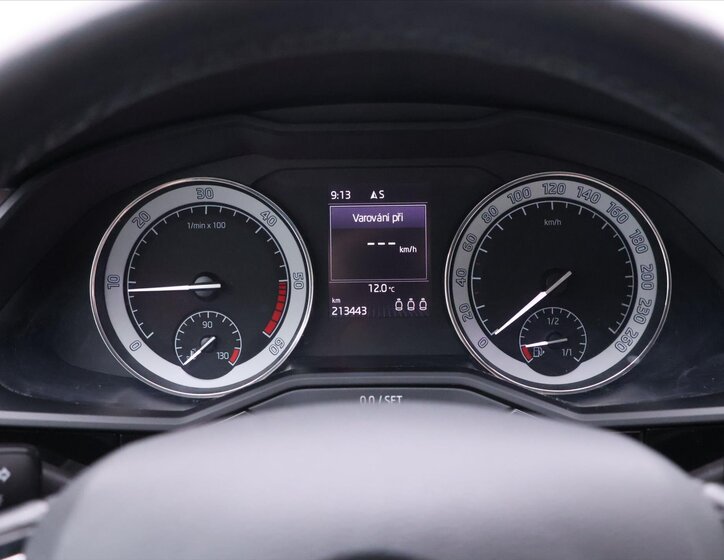 Škoda Superb Liftback 2,0 l 110 kw