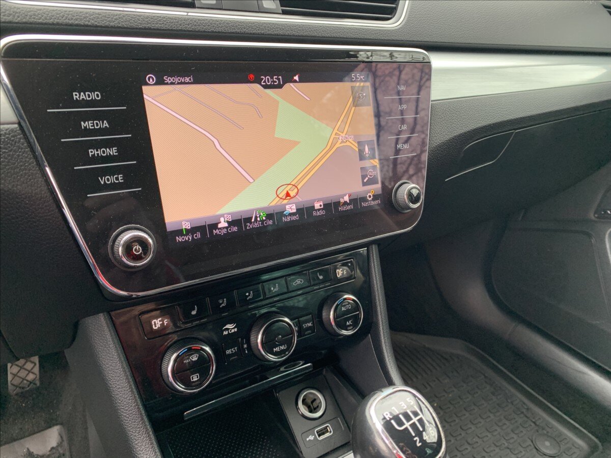 Škoda Superb Sedan / Limuzína 1,5 l 110 kw