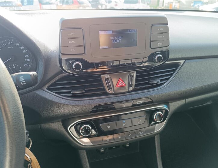 Hyundai i30 Kombi 1,4 l 73 kw