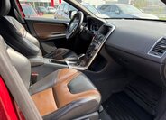Volvo XC60 SUV / Terénní 2,4 l 133 kw