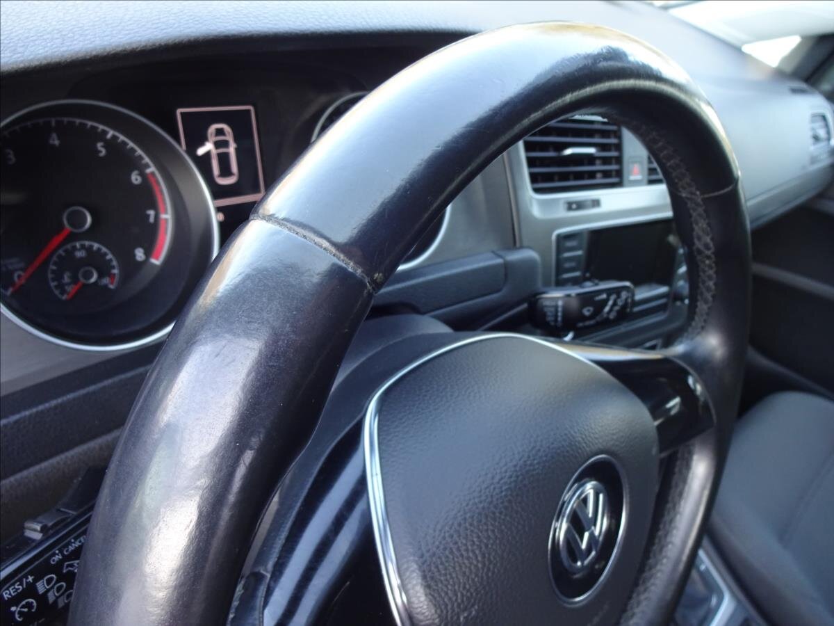 Volkswagen Golf Kombi 1,2 l 77 kw