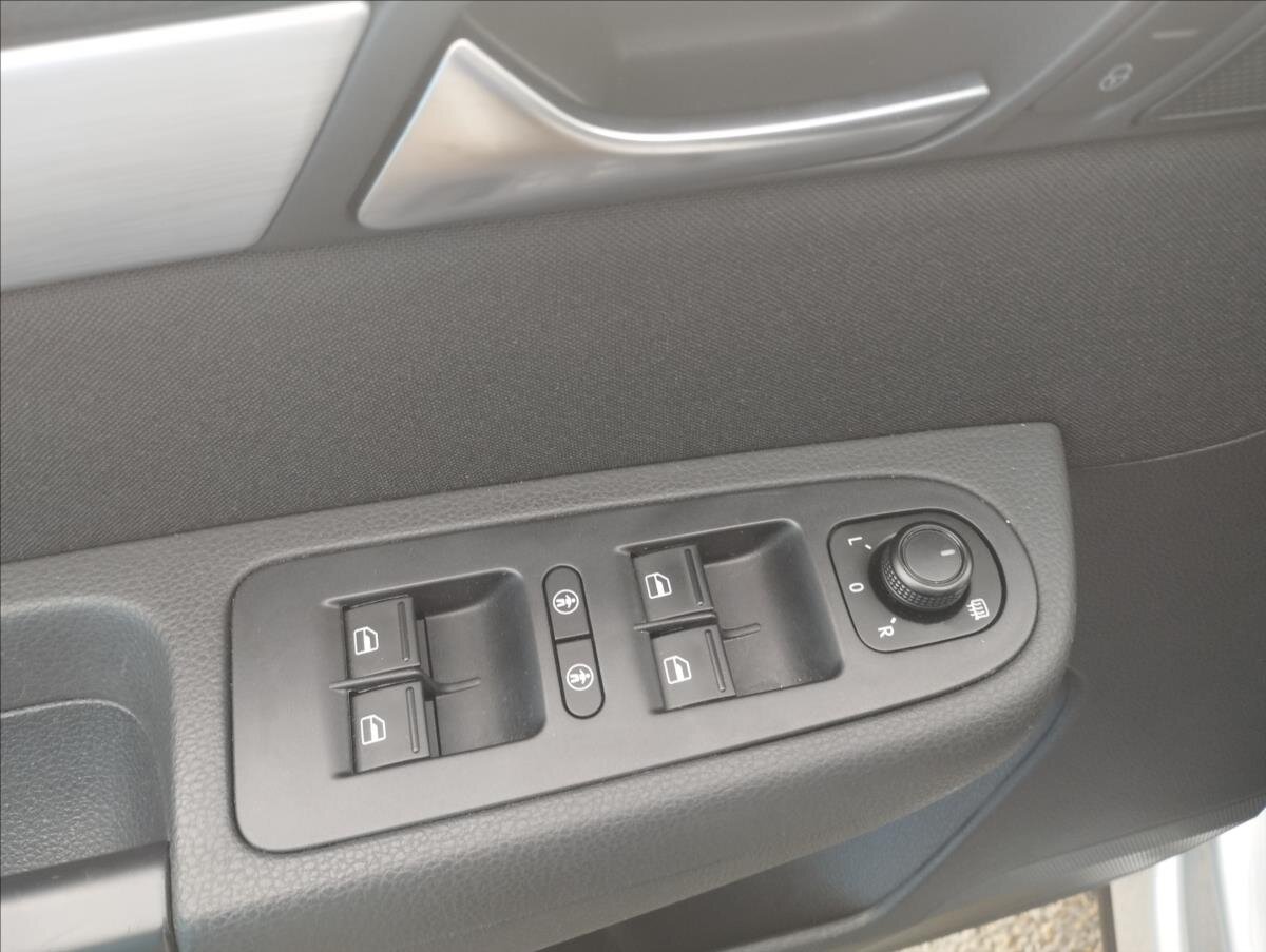 Volkswagen Sharan MPV 2,0 l 110 kw
