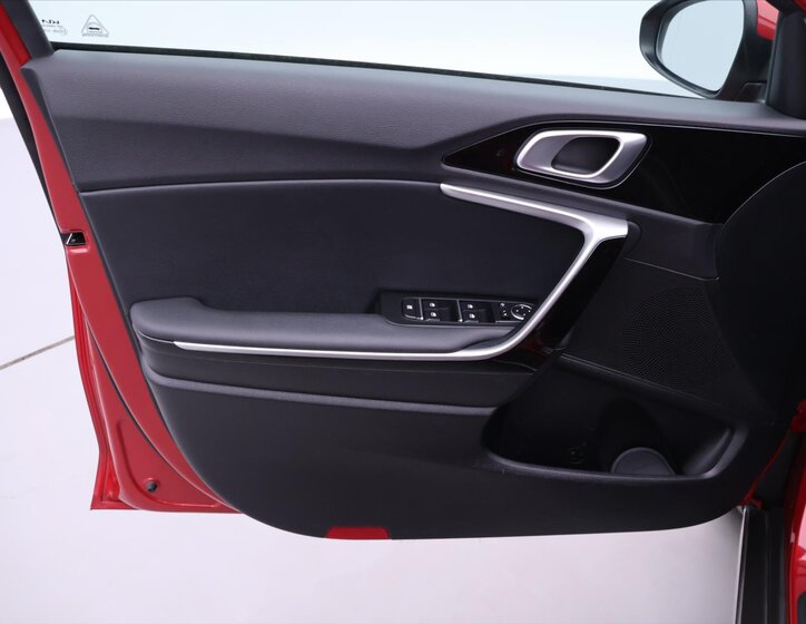 KIA XCeed SUV 1,5 l 117 kw