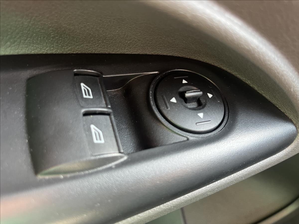 Ford Transit Connect Skříň 1,5 l 73 kw