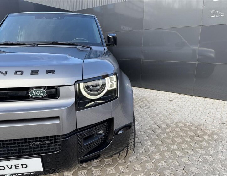 Land Rover Defender SUV / Terénní 3,0 l 221 kw