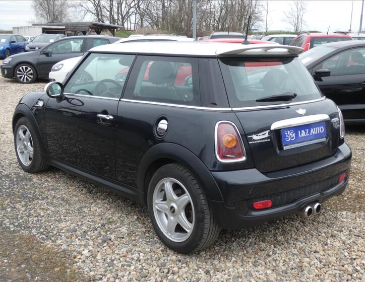 Mini Cooper 4