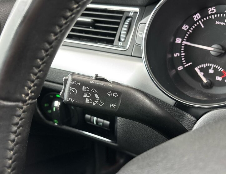 Škoda Superb Kombi 2,0 l 103 kw