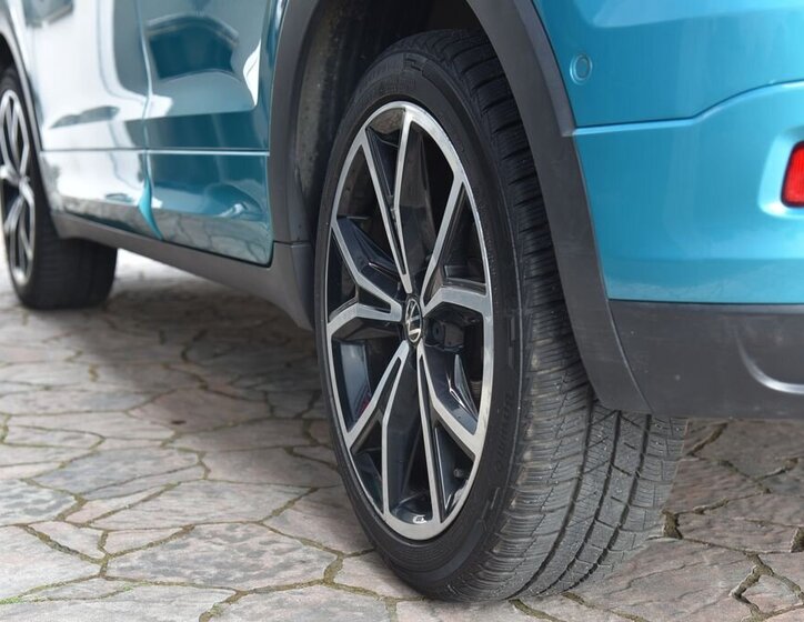 Volkswagen T-Cross SUV / Terénní 1,5 l 110 kw