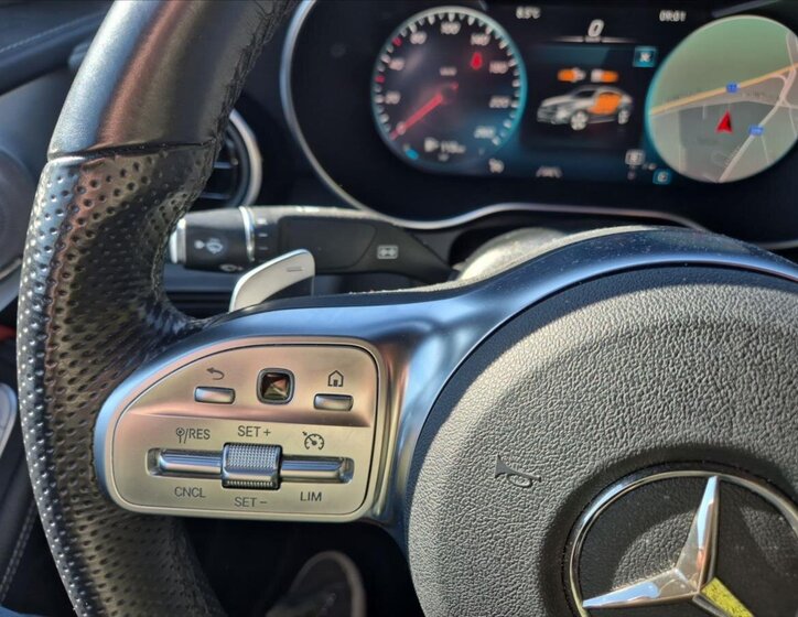 Mercedes-Benz GLC Hatchback 2,0 l 180 kw