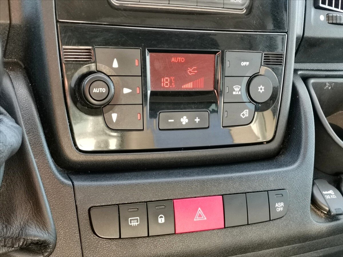 Peugeot Boxer Valník 2,2 l 110 kw