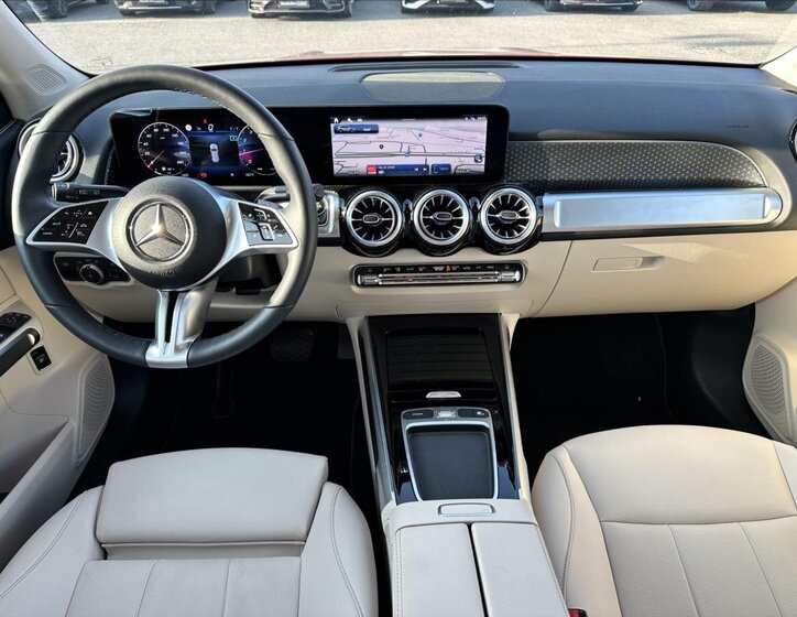 Mercedes-Benz GLB SUV / Terénní 2,0 l 140 kw