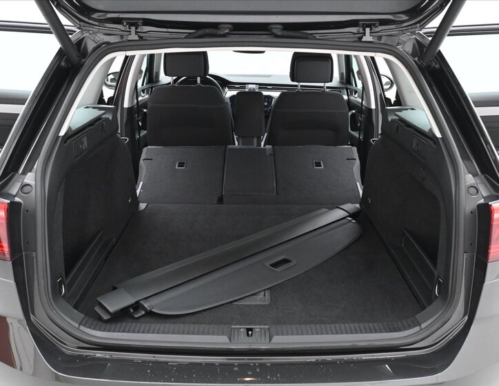 Volkswagen Passat 11