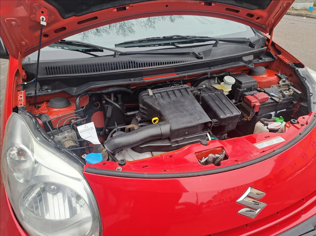 Suzuki Alto Hatchback 996,0 50 kw