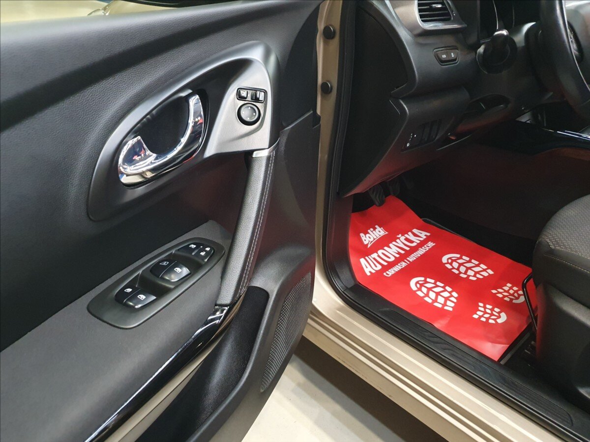 Renault Kadjar SUV / Terénní 1,2 l 96 kw