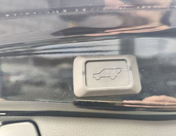 Toyota RAV4 SUV / Terénní 2,5 l 163 kw