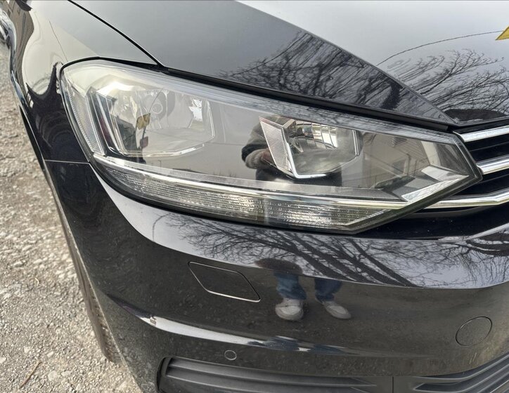 Volkswagen Touran MPV 1,2 l 81 kw