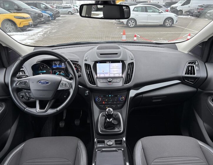 Ford Kuga SUV 2,0 l 110 kw