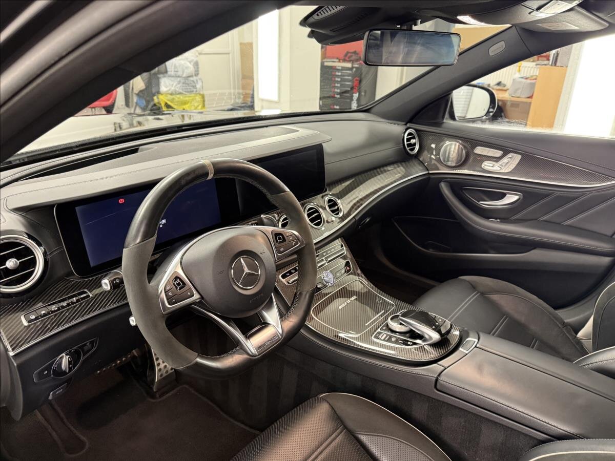 Mercedes-Benz Třídy E