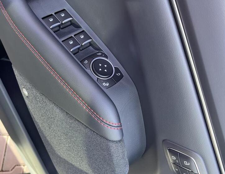 Ford Mustang Mach-E 12