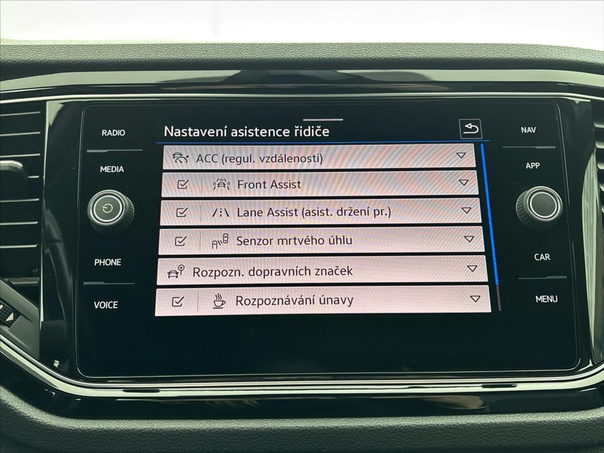 Volkswagen T-Roc SUV / Terénní 2,0 l 221 kw