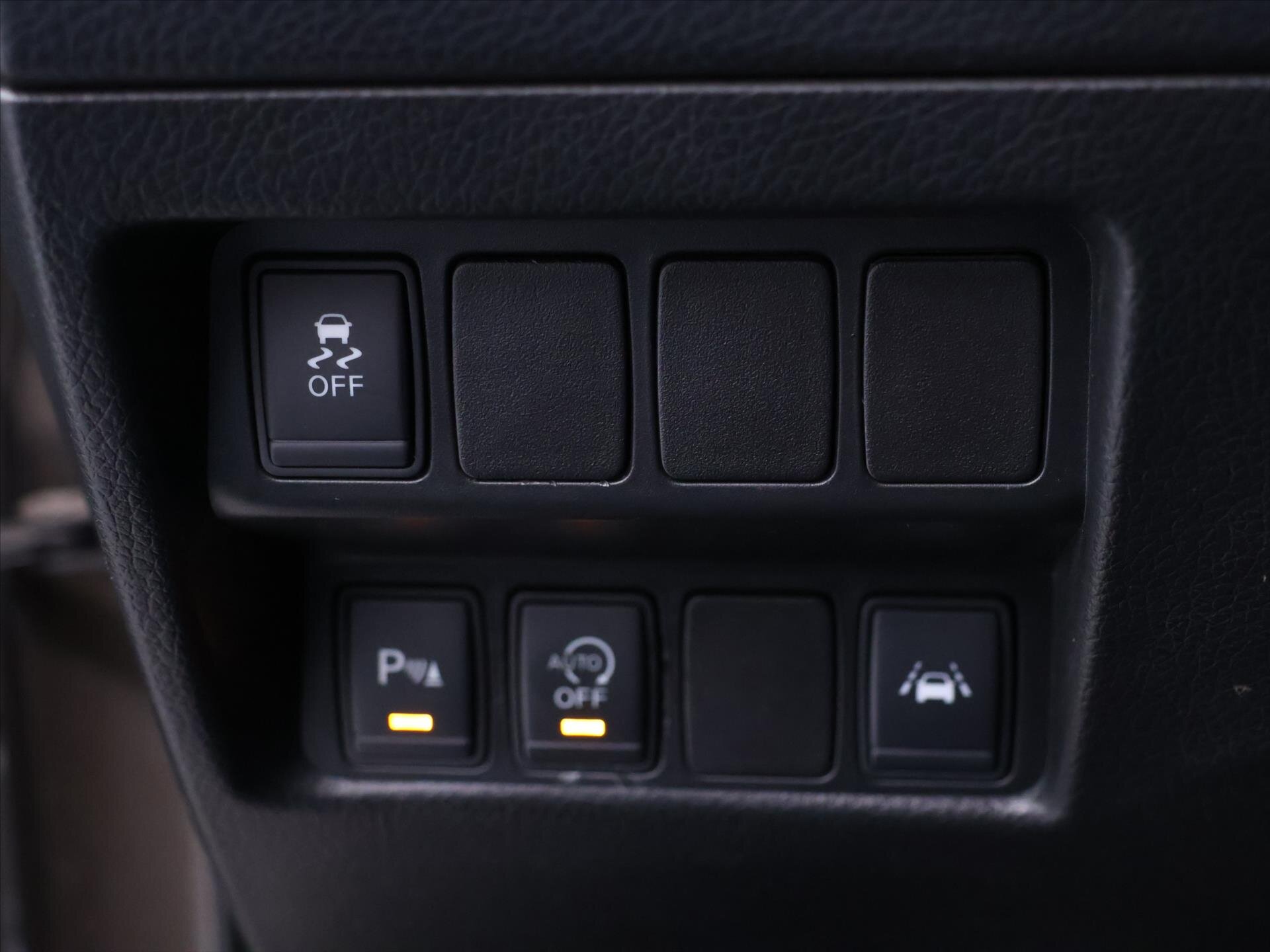 Nissan Qashqai SUV 1,5 l 81 kw