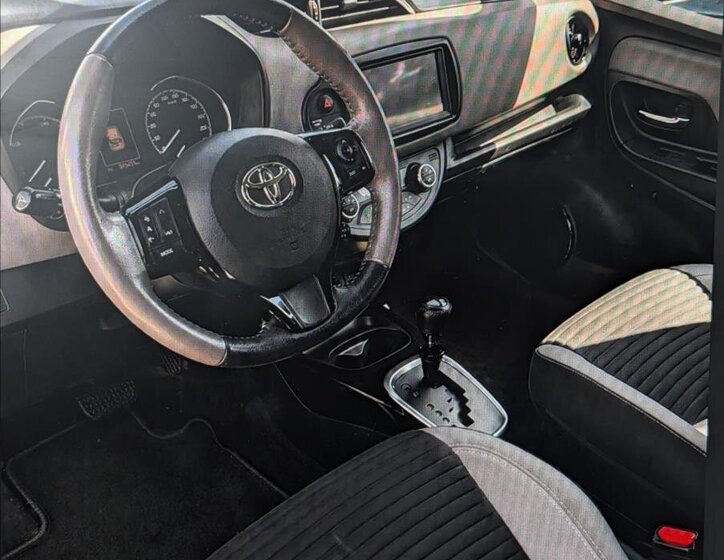 Toyota Yaris Hatchback 1,5 l 54 kw