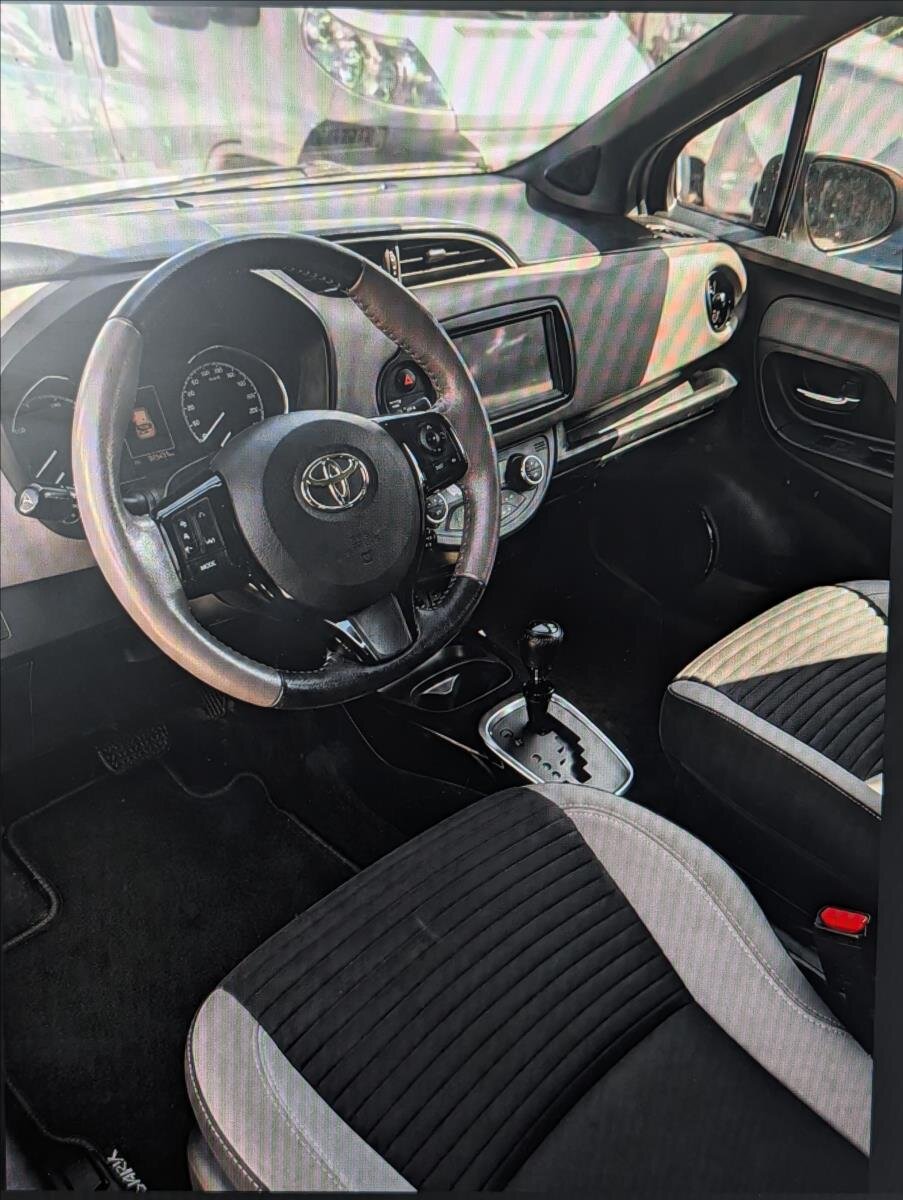 Toyota Yaris Hatchback 1,5 l 54 kw