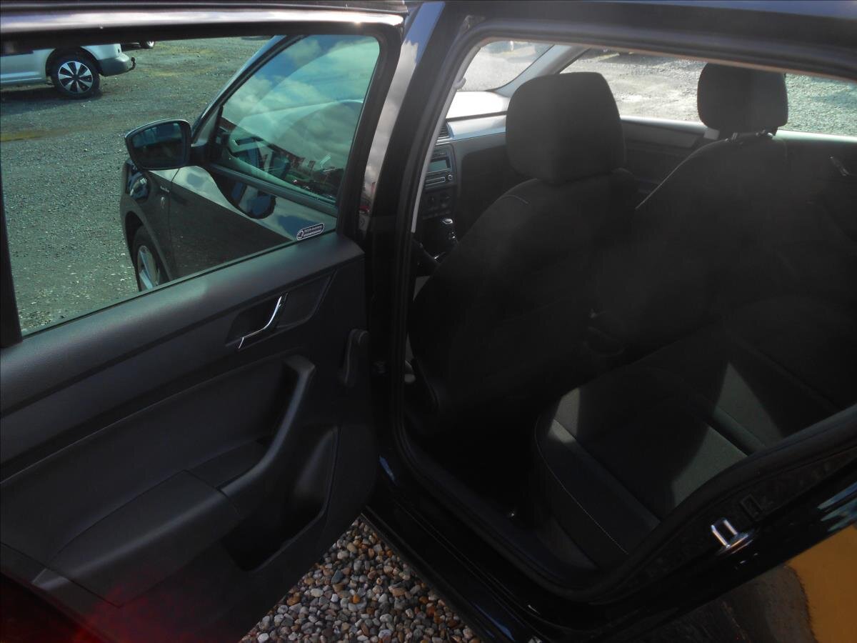 Škoda Rapid Hatchback 1,2 l 77 kw