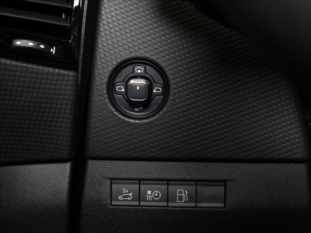 DS Automobiles DS4 SUV / Terénní 1,6 l 165 kw