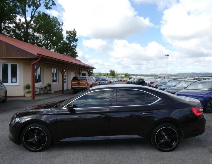 Škoda Superb 6