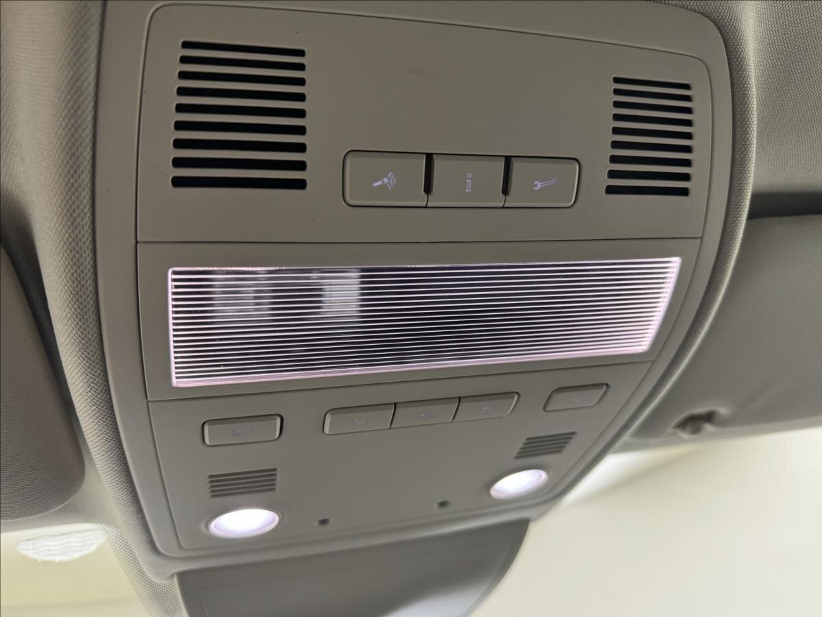 Volkswagen Touareg SUV / Terénní 3,0 l 193 kw