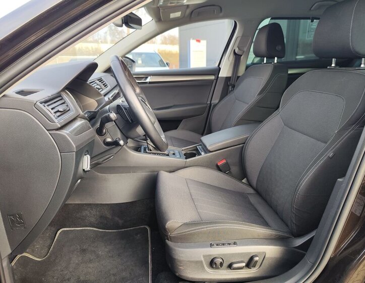 Škoda Superb Kombi 2,0 l 110 kw