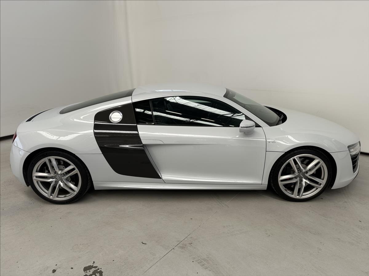 Audi R8 Kupé 5,2 l 386 kw