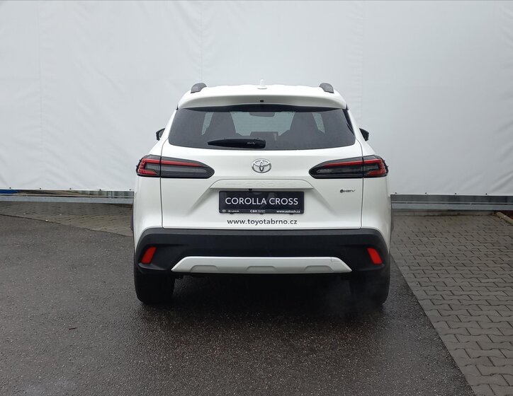 Toyota Corolla Cross CUV / Crossover 1,8 l 103 kw