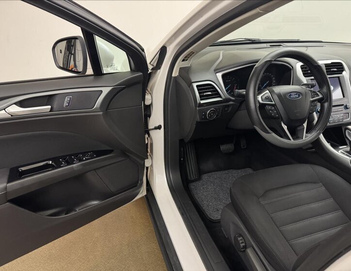 Ford Mondeo Kombi 2,0 l 110 kw